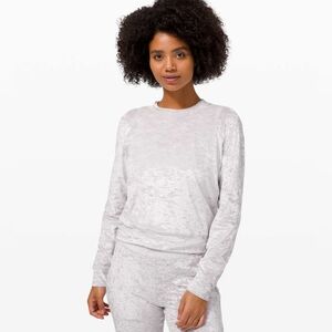 Lululemon White Sweater Limited Edition Velvet Longsleeved Top Size Small 4